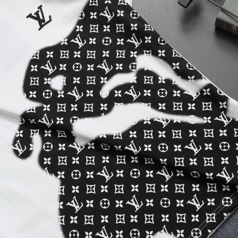 LV Unisex  Tee
