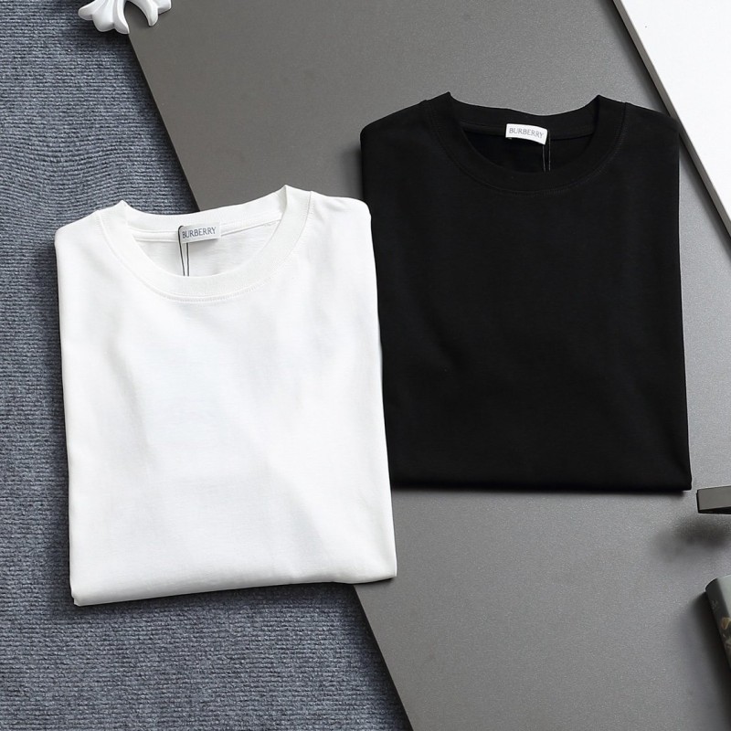 Burberry Unisex  Tee