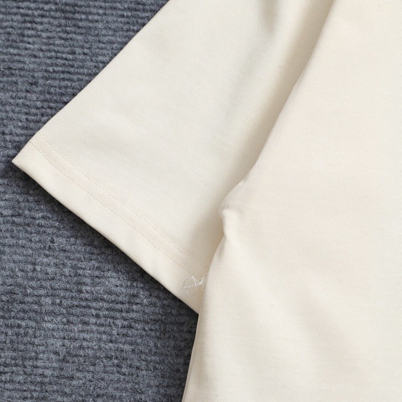 Burberry Unisex  Tee