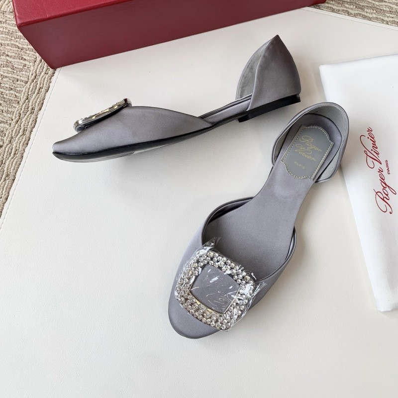 Roger Vivier Flats