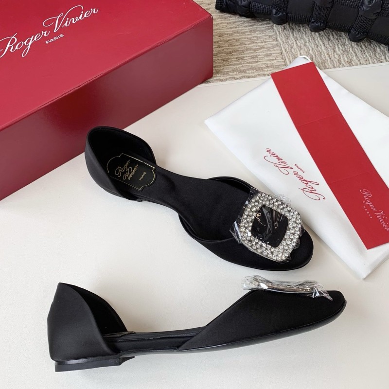 Roger Vivier Flats