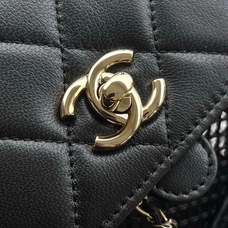 Chanel 25S 镂空网纱双肩包