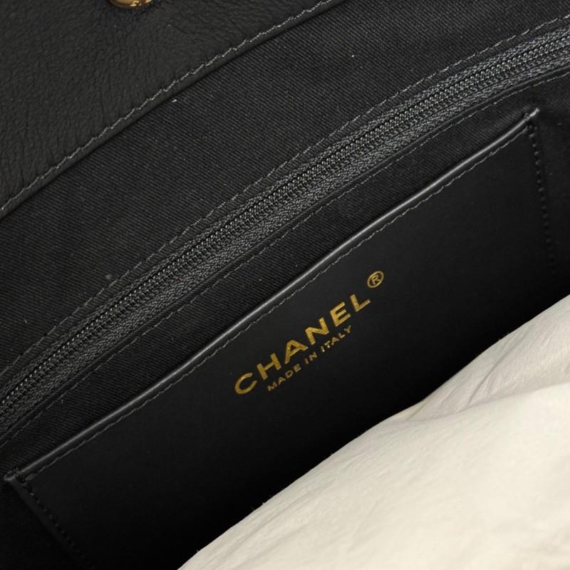 Chanel 25P Hobo