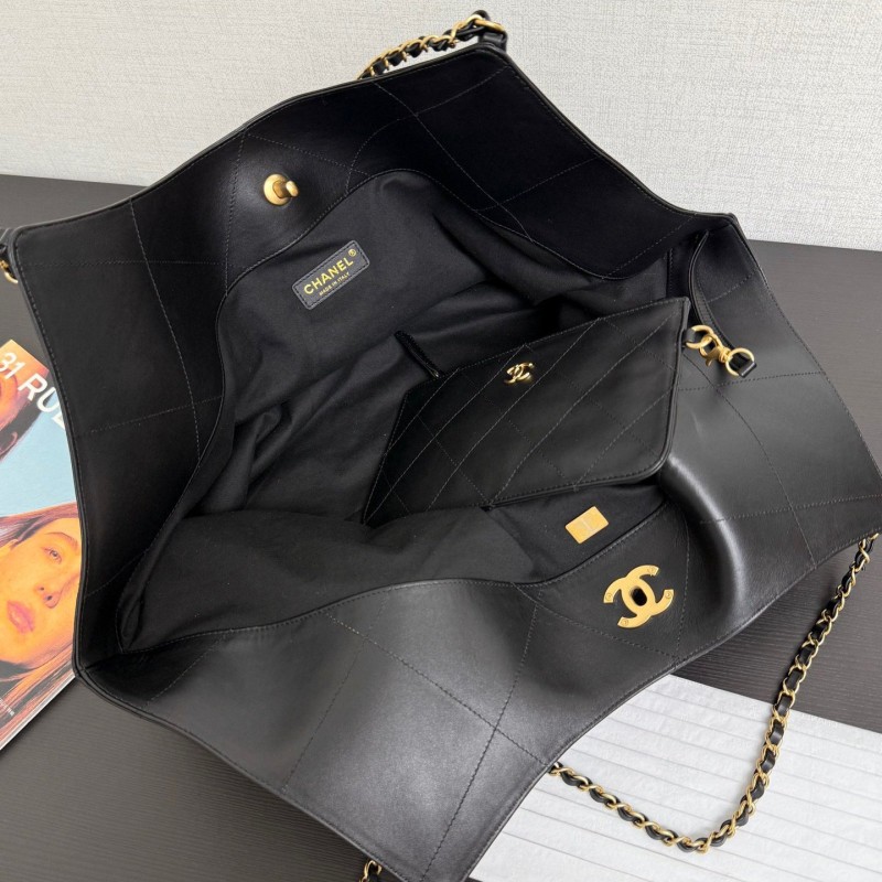 Chanel 25P Hobo