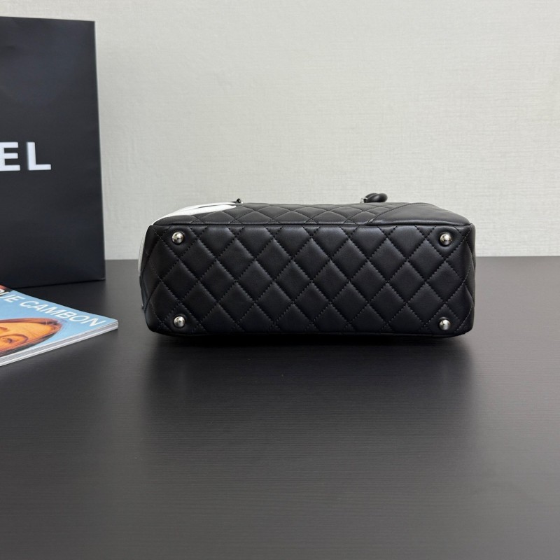 Chanel 枕头包