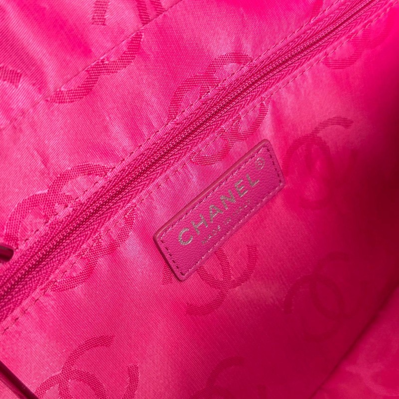 Chanel 枕头包
