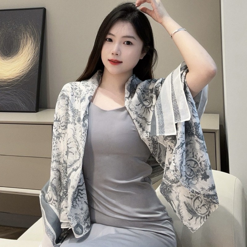 Dior Shawl