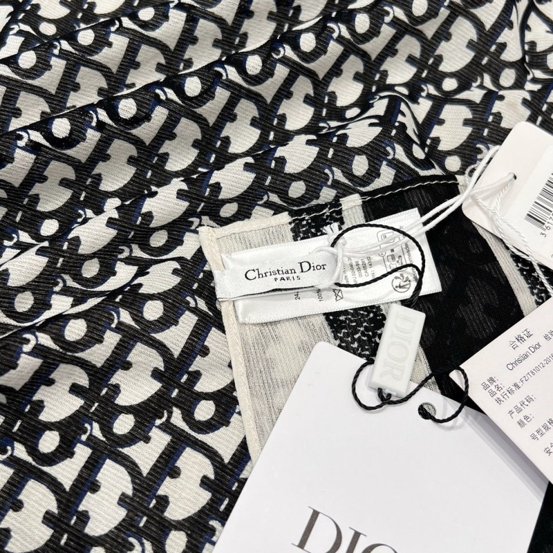 Dior Shawl