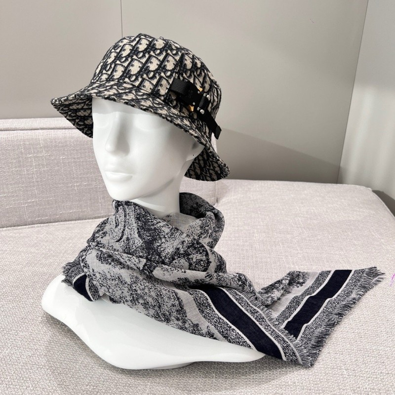Dior Shawl