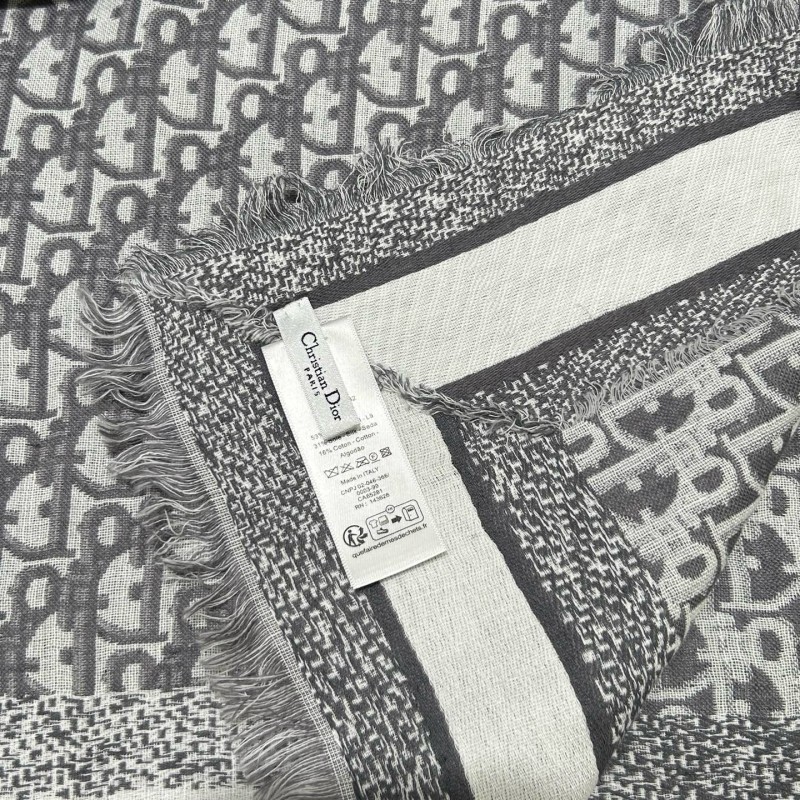Dior Shawl