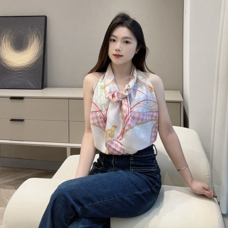LV Scarf