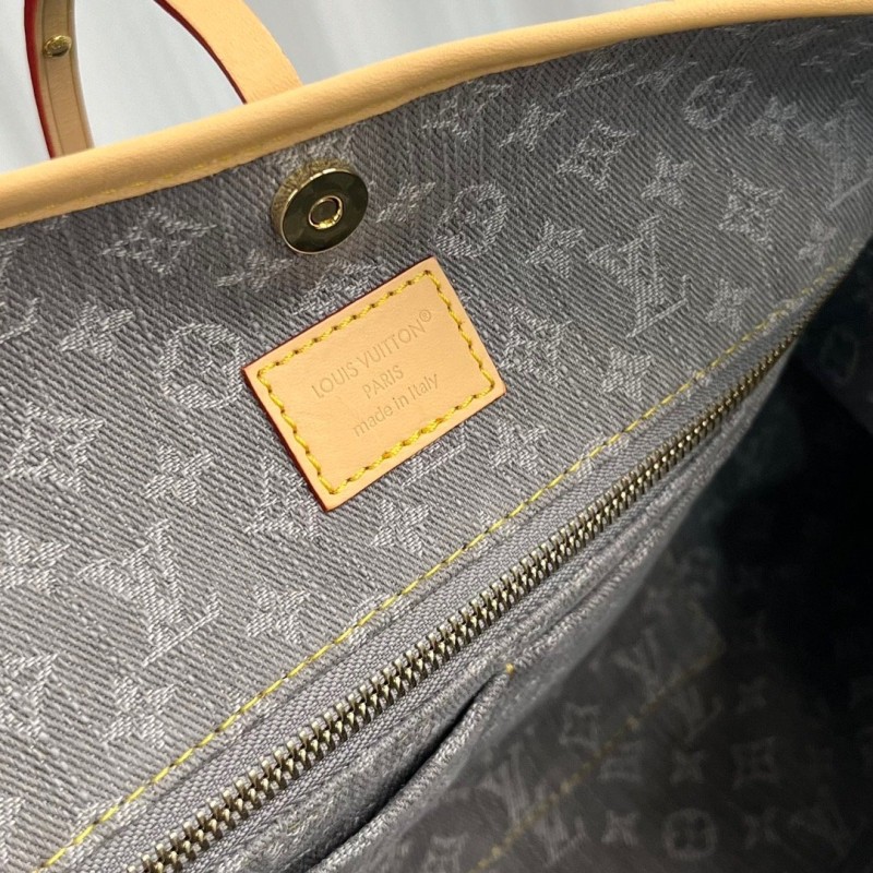 LV Carry All 