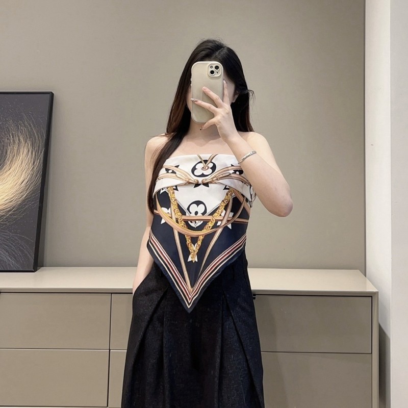 LV Scarf