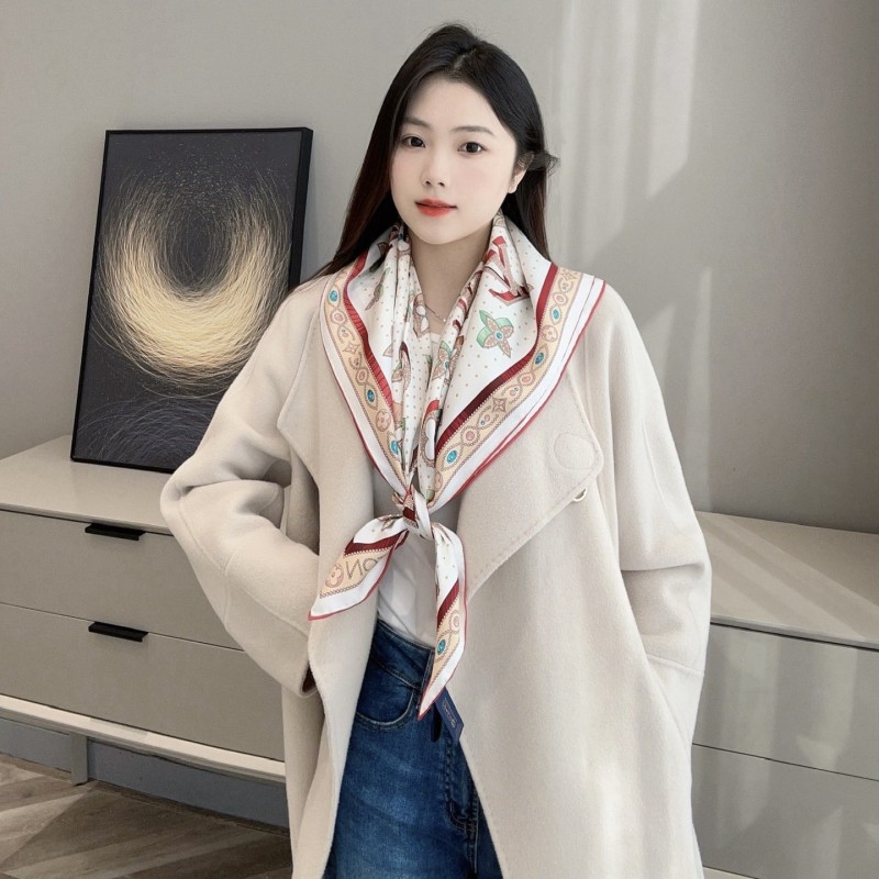 LV Scarf
