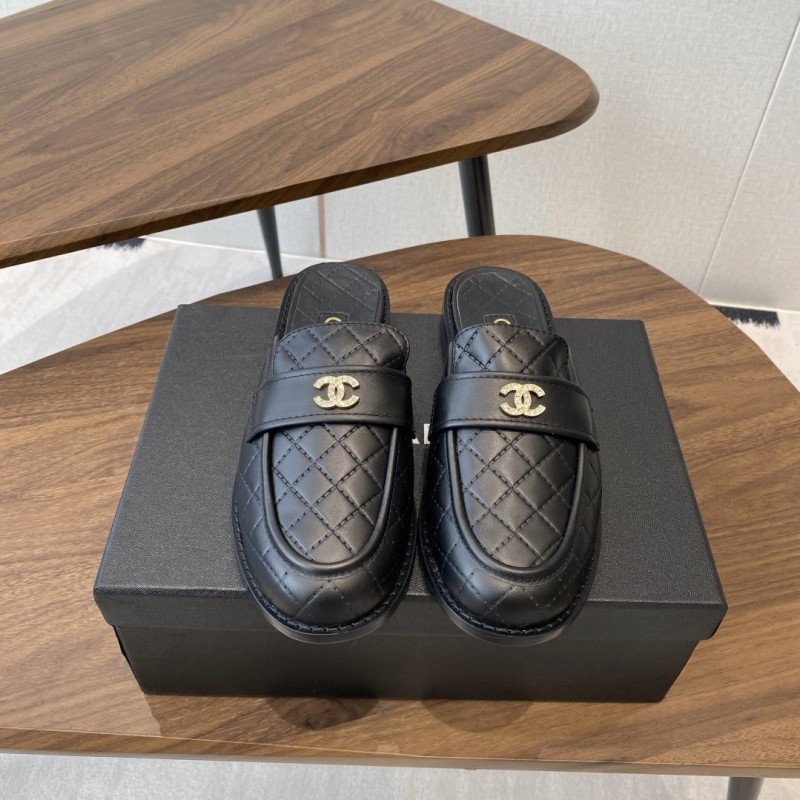 Chanel Slipper