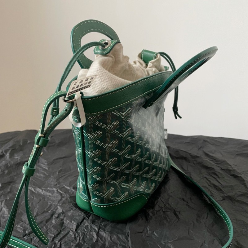 Goyard Beluga Bag
