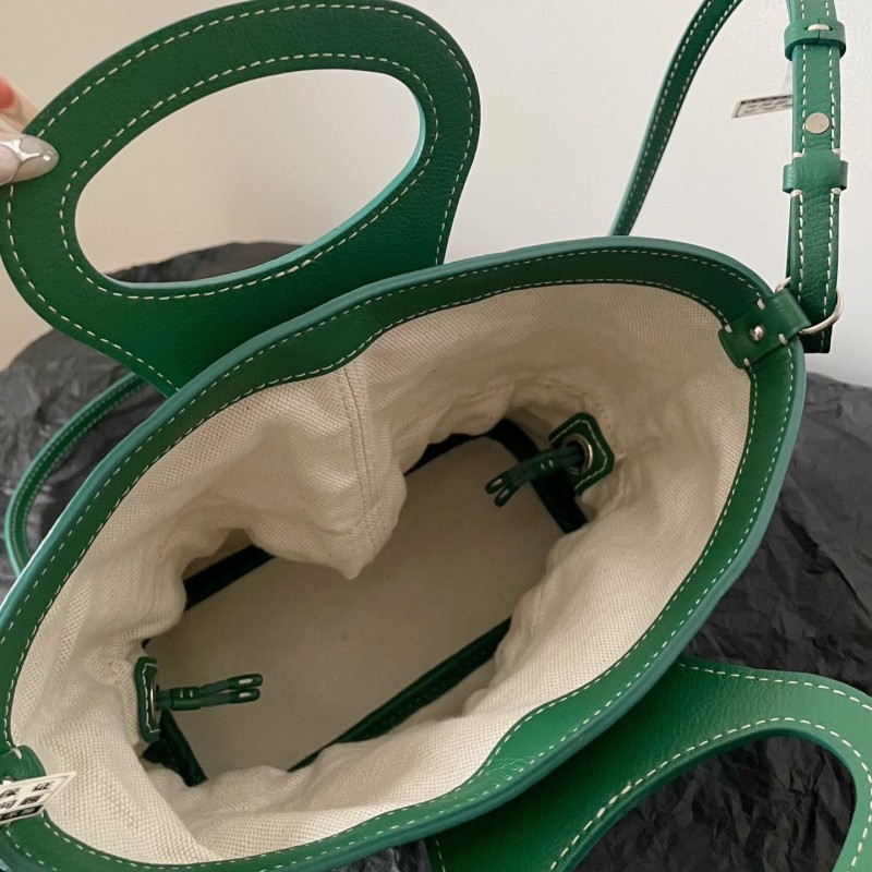 Goyard Beluga Bag