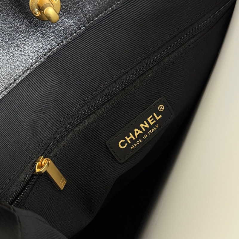 Chanel 25A Handbag