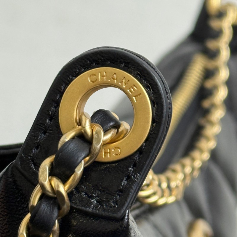 Chanel 25S Hobo