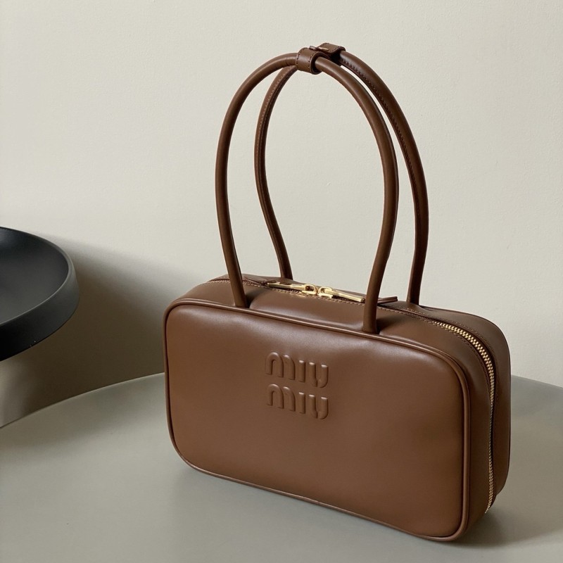 MiuMiu 公文包
