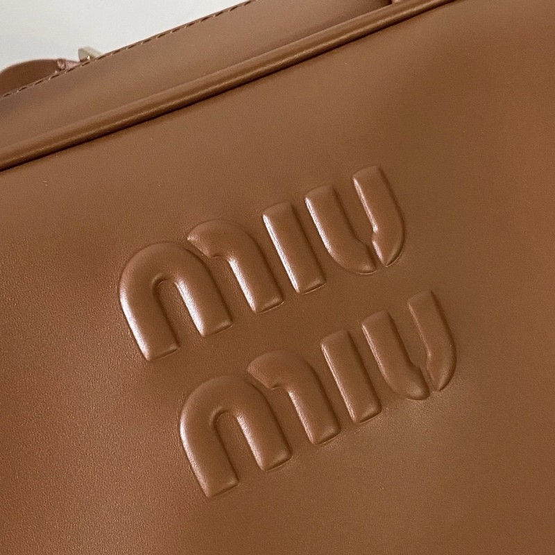 MiuMiu 公文包