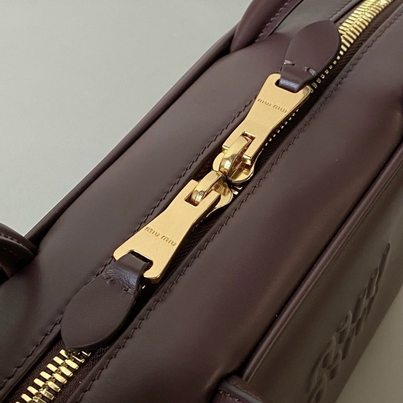 MiuMiu 公文包