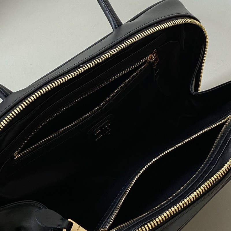 MiuMiu 公文包