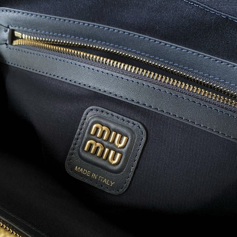 MiuMiu 公文包