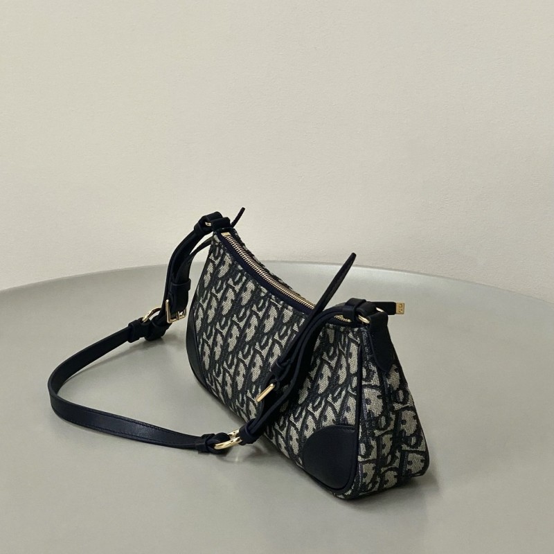 Dior Wanderlust 迷你手袋