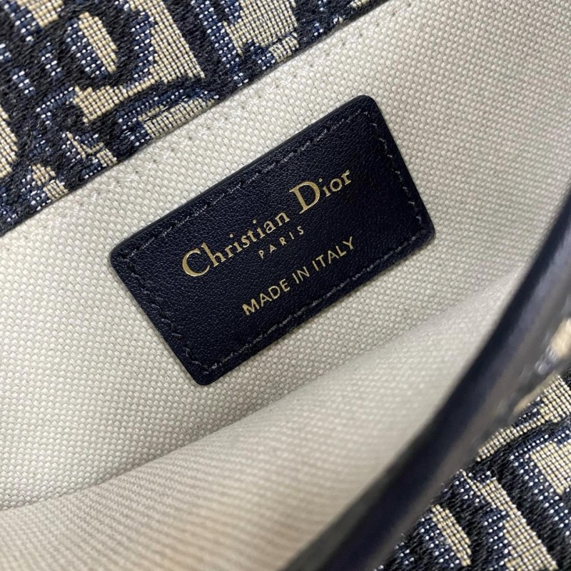 Dior 蒙田30系列