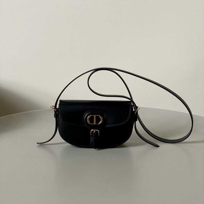 Dior Bobby 迷你
