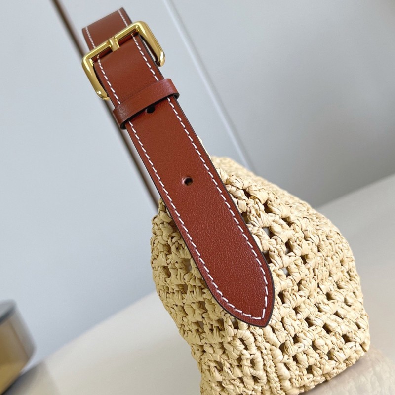 LV Hill Pochette