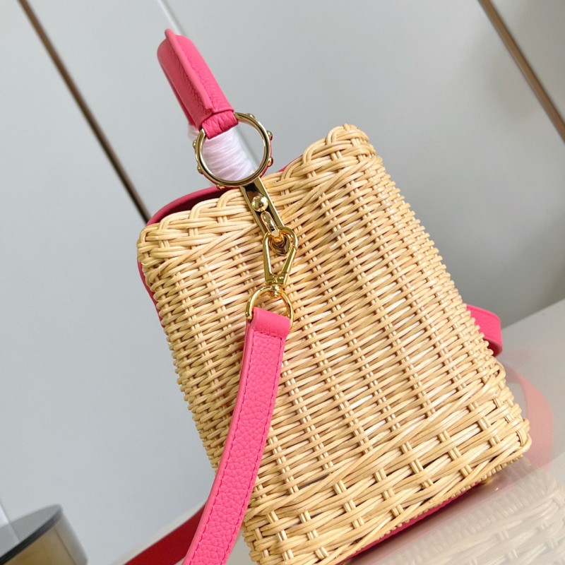 LV Capucines 