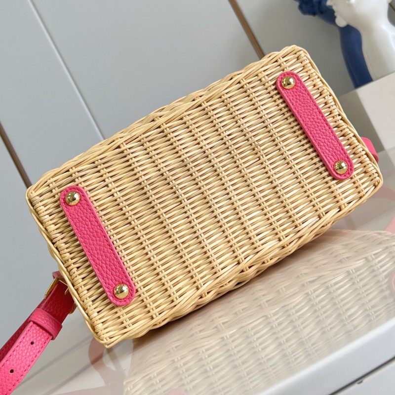 LV Capucines 