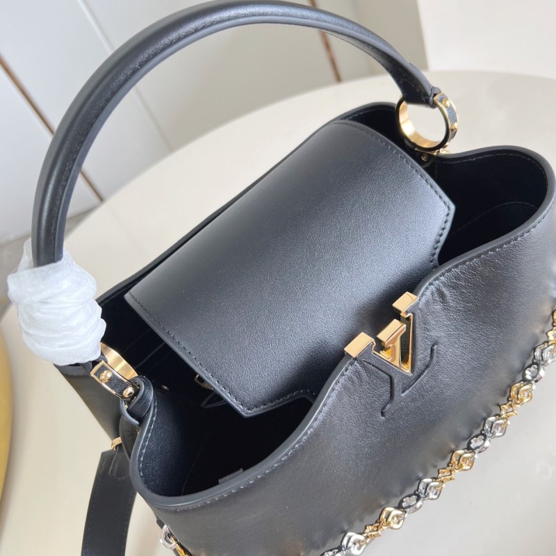 LV Capucines Souple