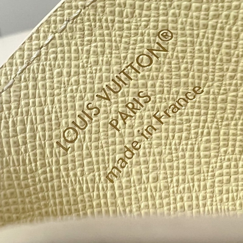 LV Cardholder