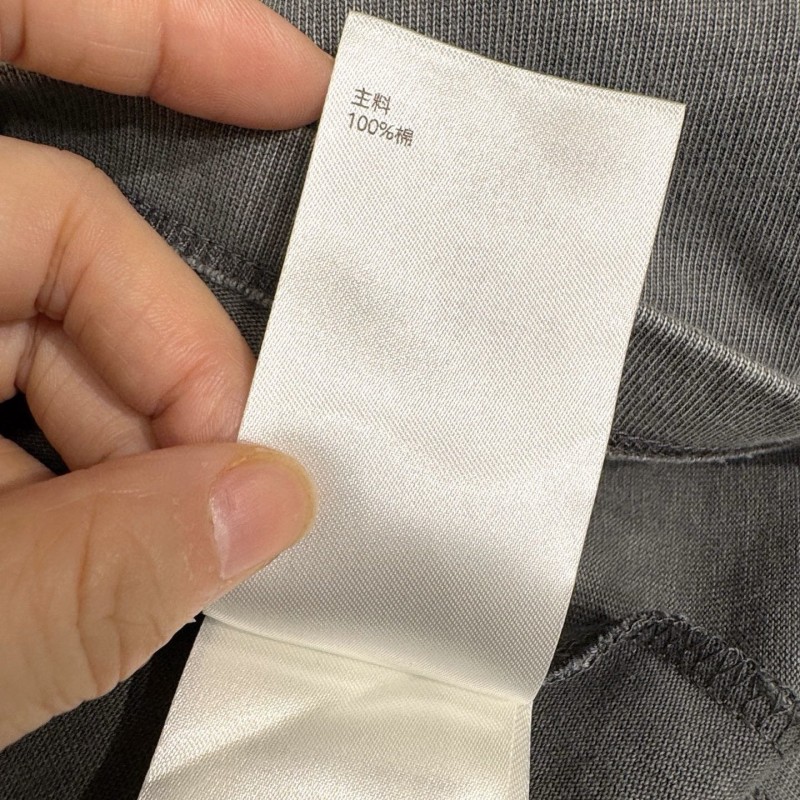 LV Tee