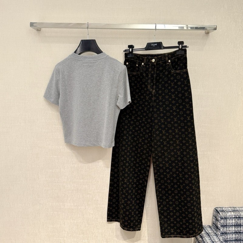 LV Tee