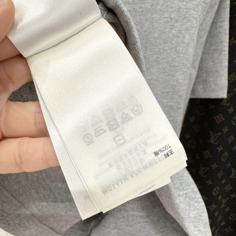LV Tee
