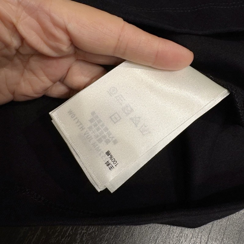 LV Tee