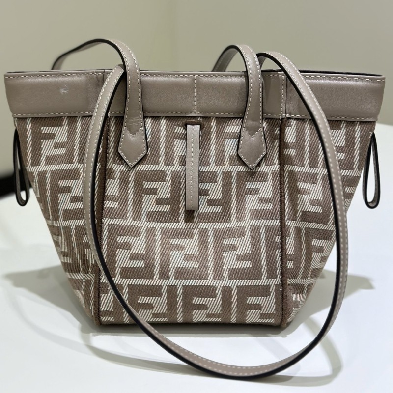 Fendi 折叠包