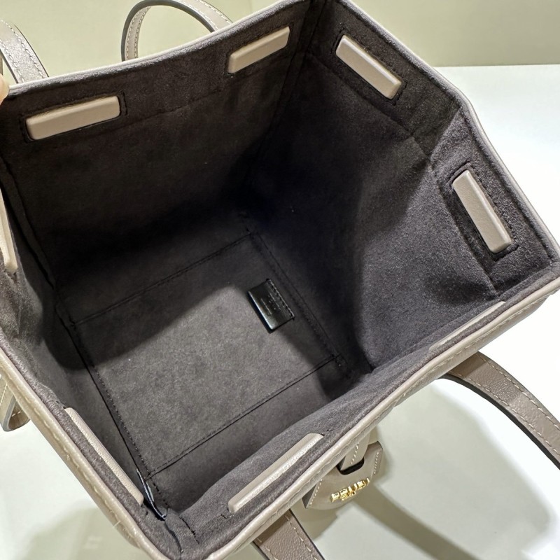 Fendi 折叠包