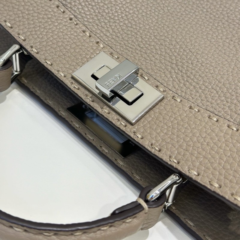 Fendi Handbags 小号