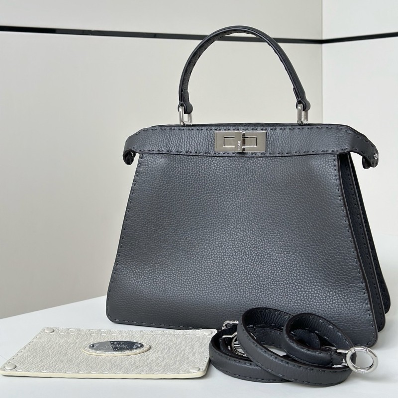 Fendi Handbags 中号