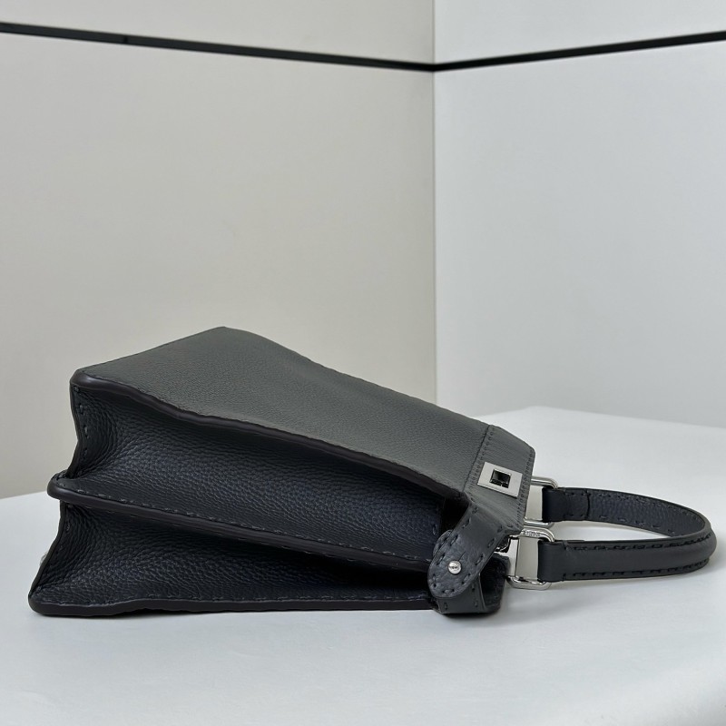 Fendi Handbags 中号