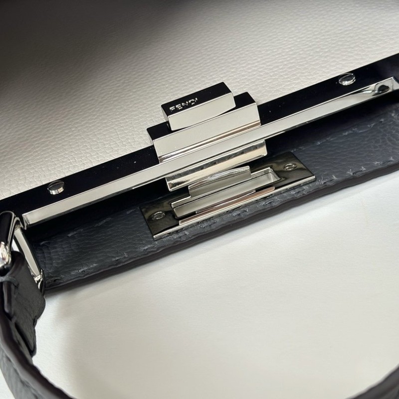 Fendi Handbags 中号