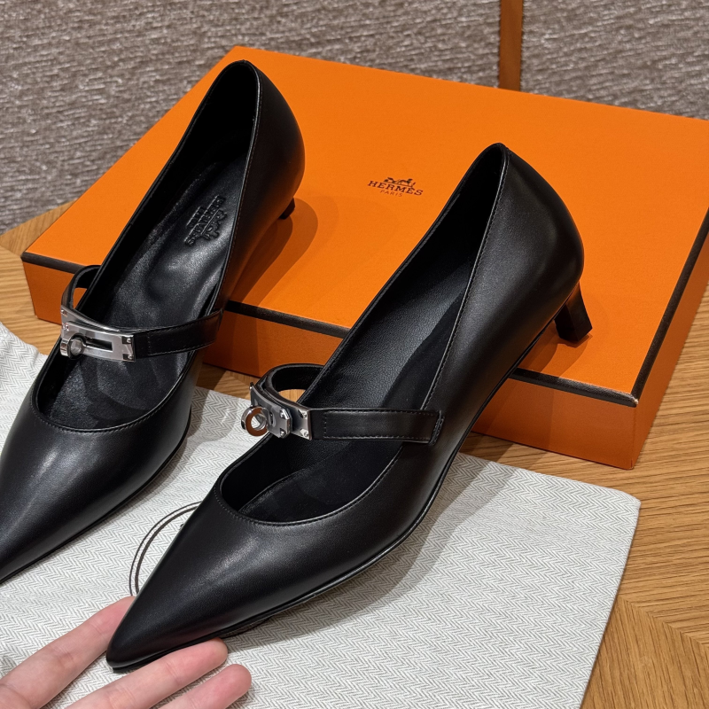Hermes Sandals