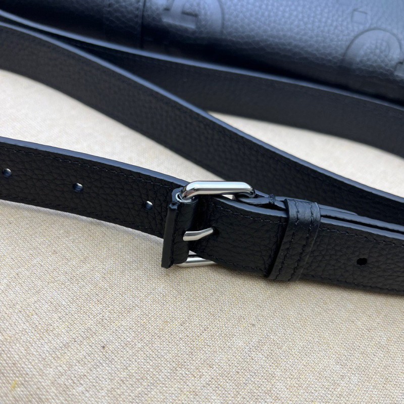 Gucci Messenger Bag