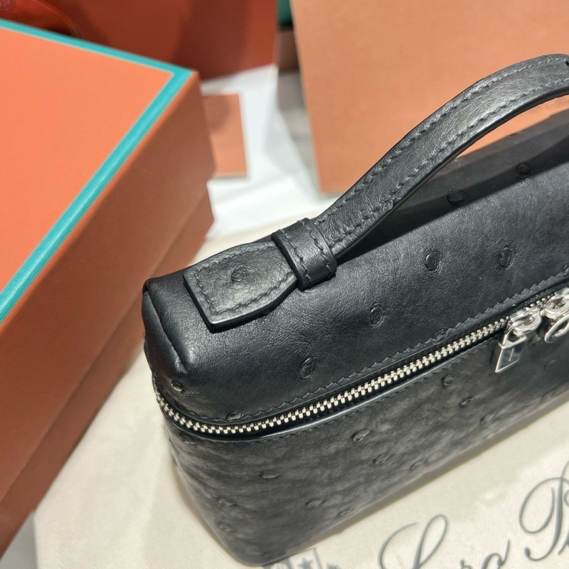 Loro Piana L19
