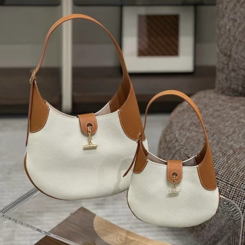Loro Piana 月牙包